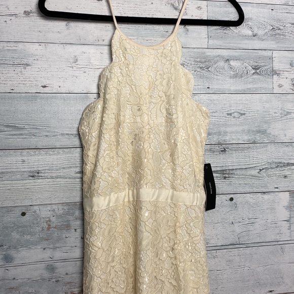 NWT Gorgeous Lulus Zenith Cream Lace Gown Size M - Picture 6 of 15